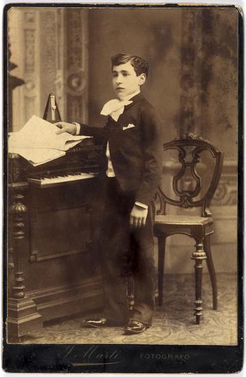 Ricard Viñes petit